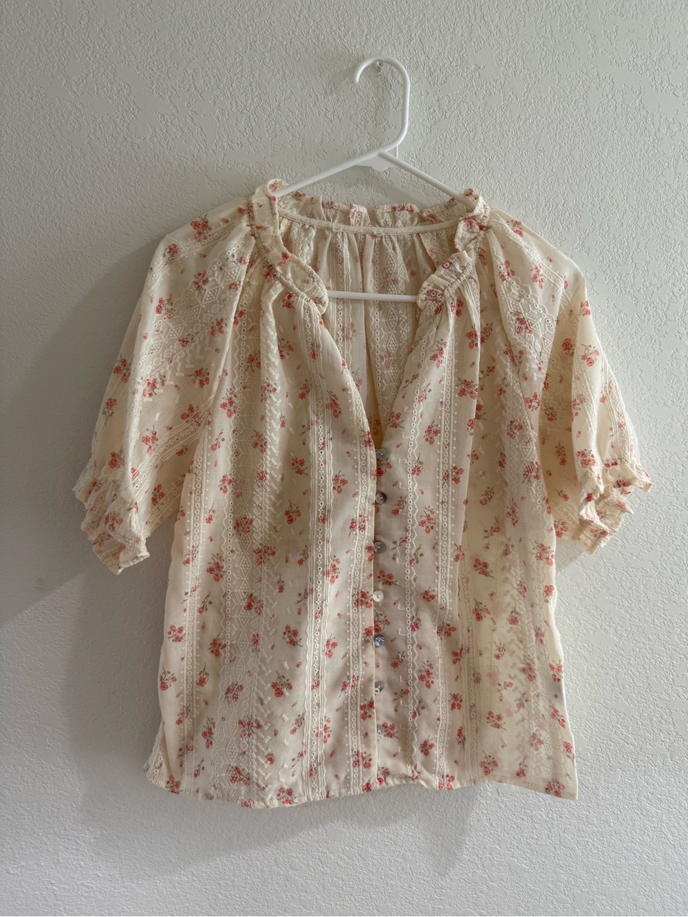 Ercu Embroidered Carine Floral Blouse